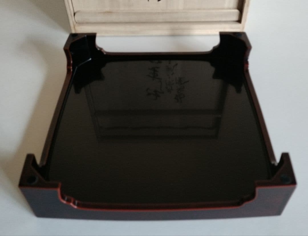 輪島塗　蒔絵六瓢の図　胴張三段重　重台付き　作家もの