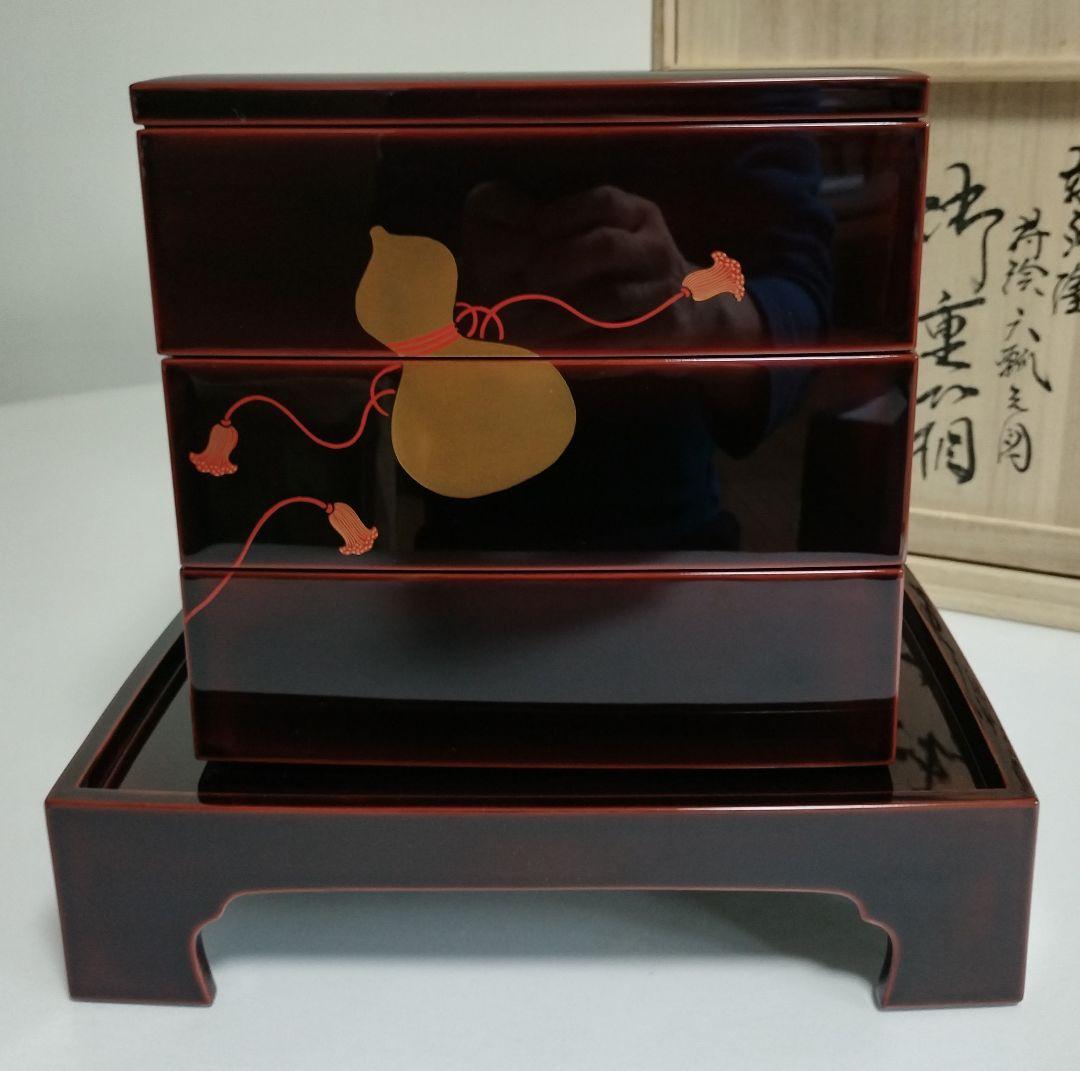 輪島塗　蒔絵六瓢の図　胴張三段重　重台付き　作家もの