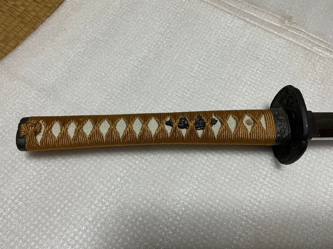 模造刀二本組　布付き　刀立て無し【中古品　完全な模造刀となります】。