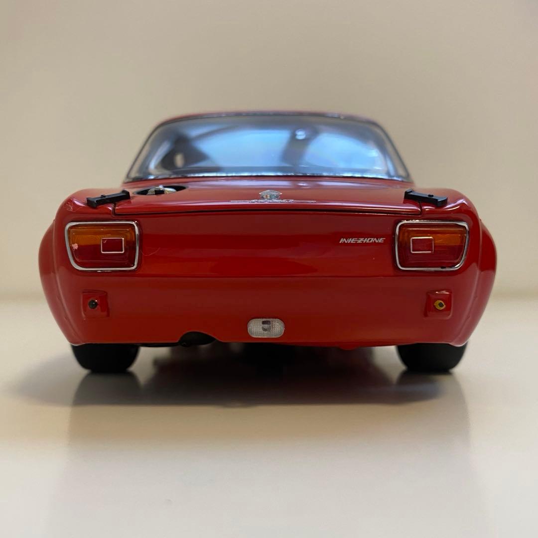 オートアート 1/18 アルファロメオ ジュリア