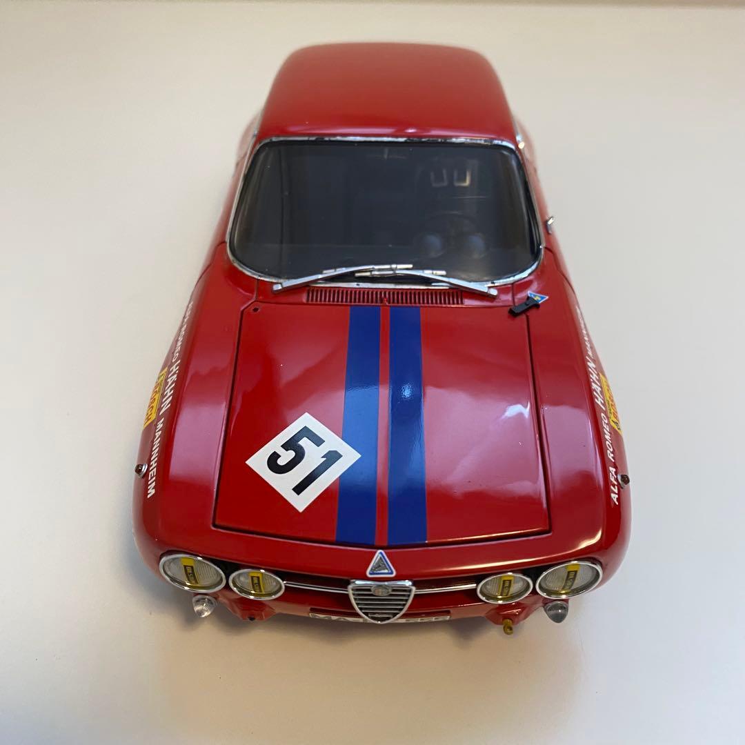 オートアート 1/18 アルファロメオ ジュリア