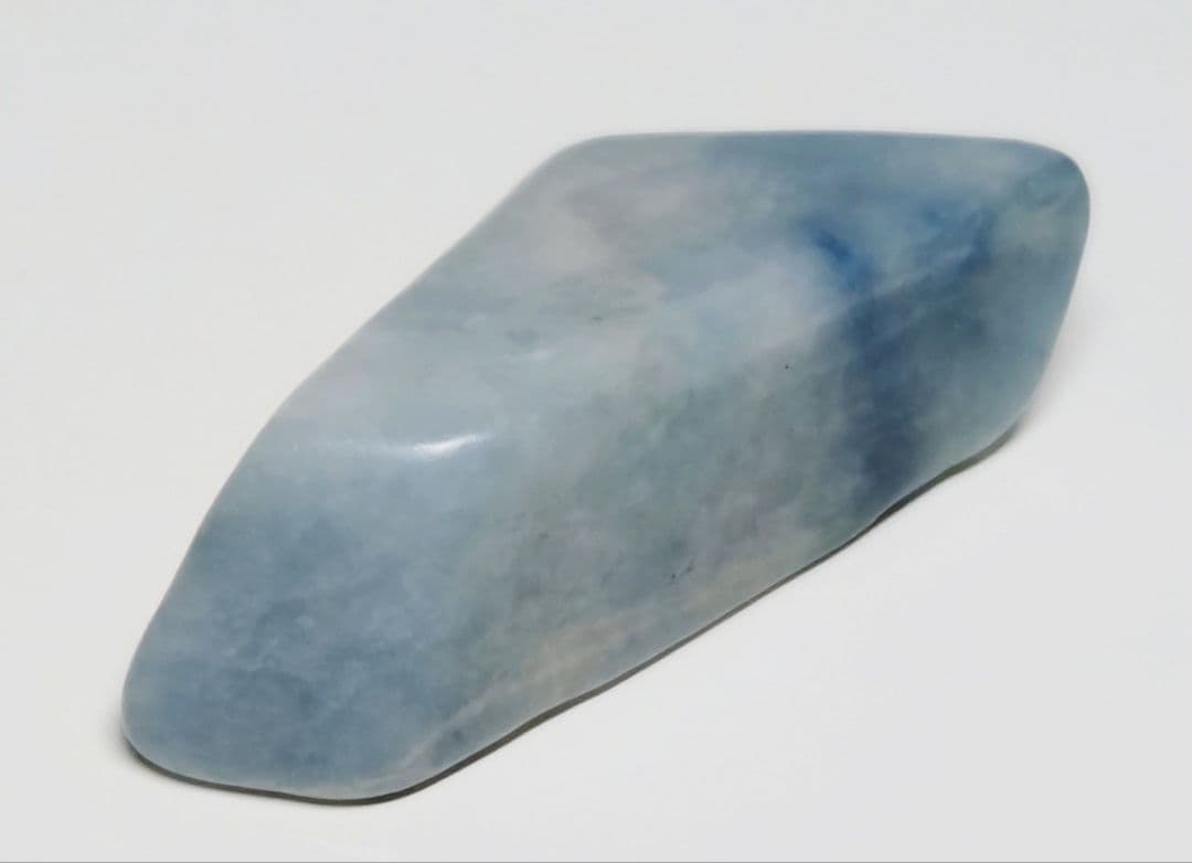 コン沢 9g 翡翠 ヒスイ 原石 鑑賞石 自然石 誕生石 鉱物 鉱石 水石