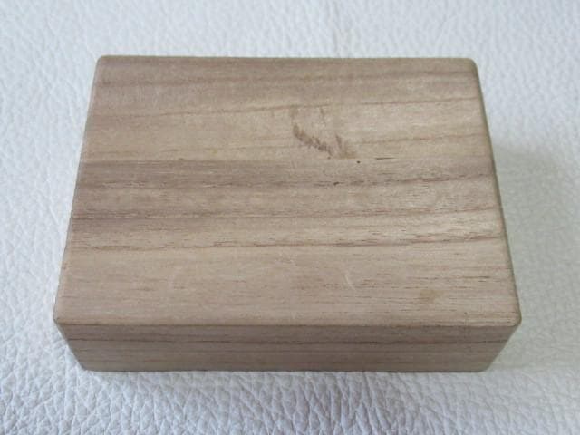 未使用 江戸後期◆金工『中川一匠』刀装具 表:武士像 裏(留め具)桜風景片切彫り