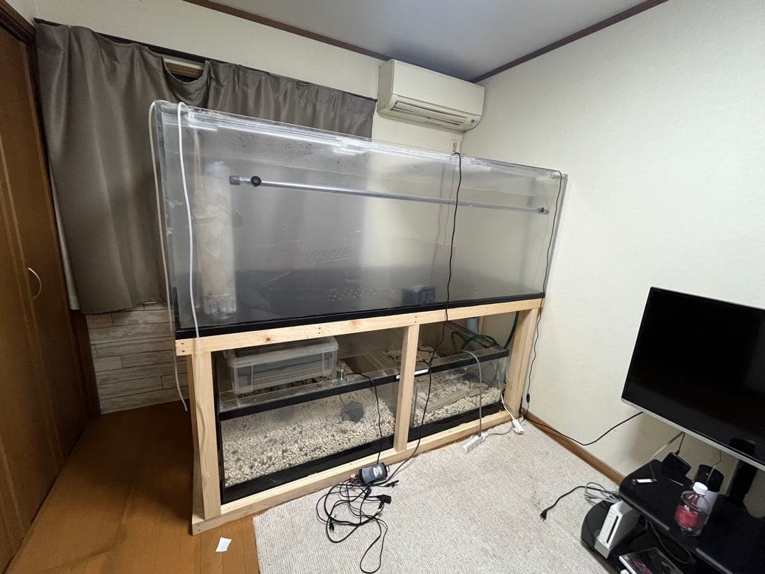 大型アクリル水槽 横幅200cm縦75 奥行100 自宅まで引取り可能な方限定