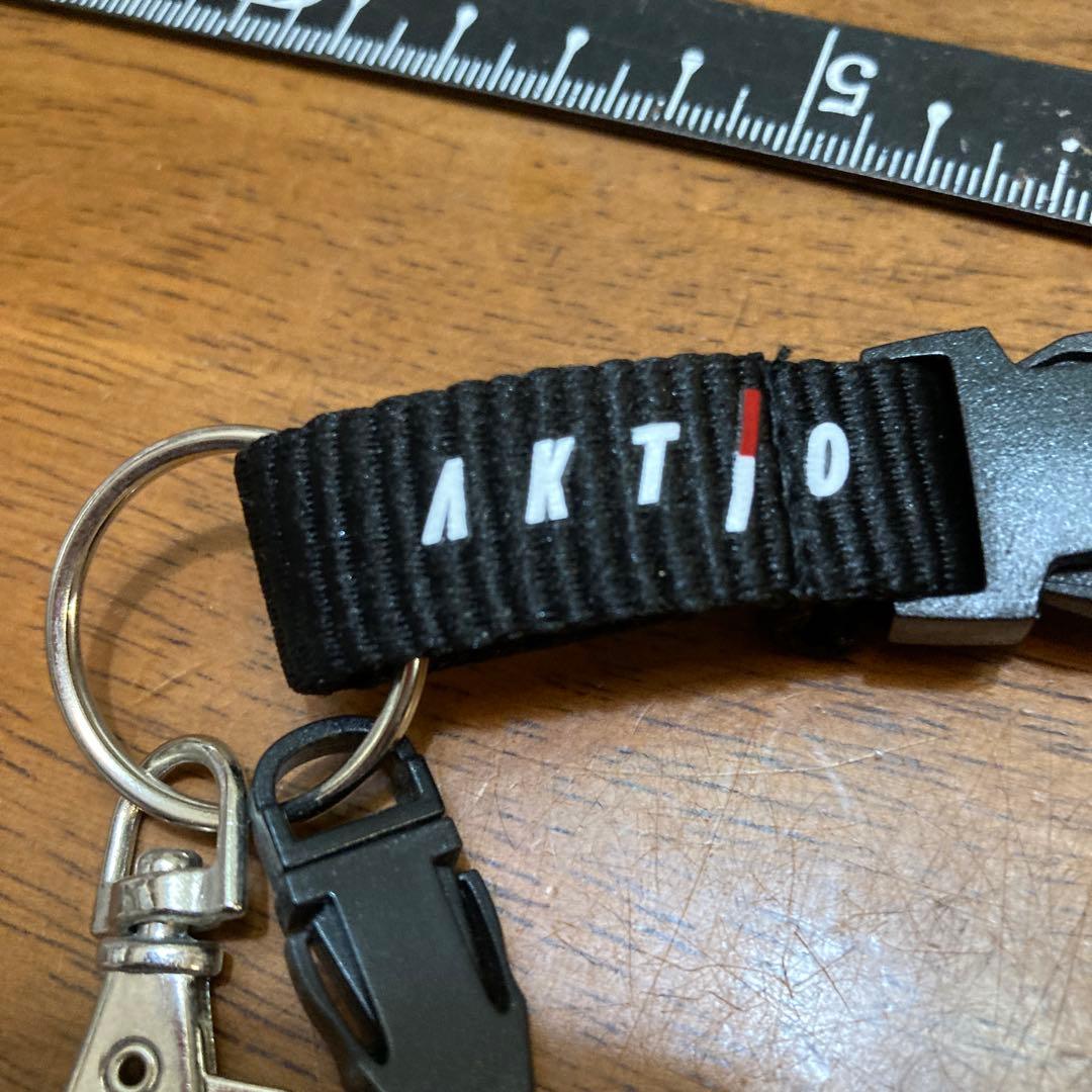 AKTIO 黒 ストラップ カラビナ付き 約70cm