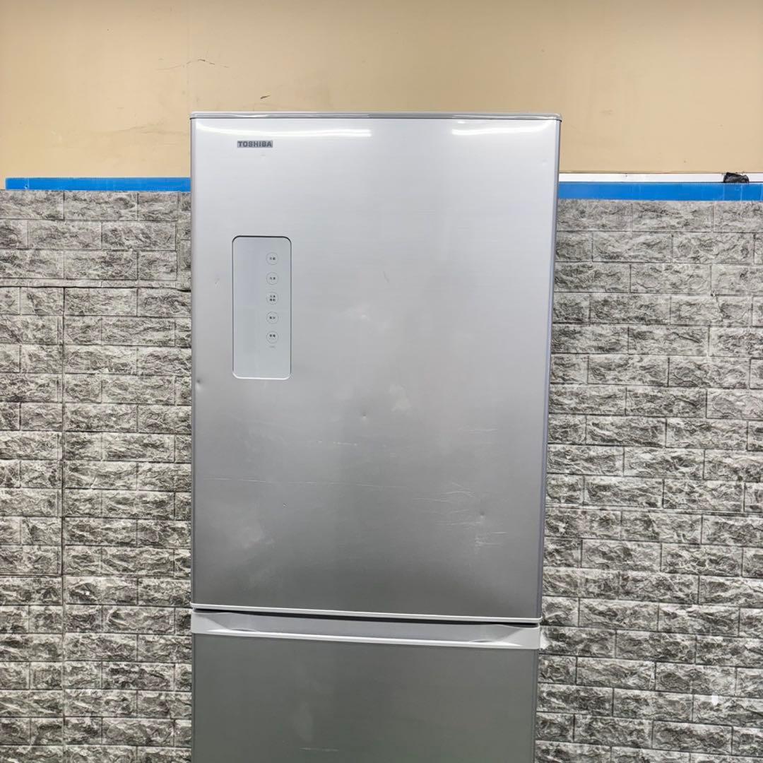 596 東芝　大型冷蔵庫　大容量410L 400L強　家庭用　自動製氷　右開き
