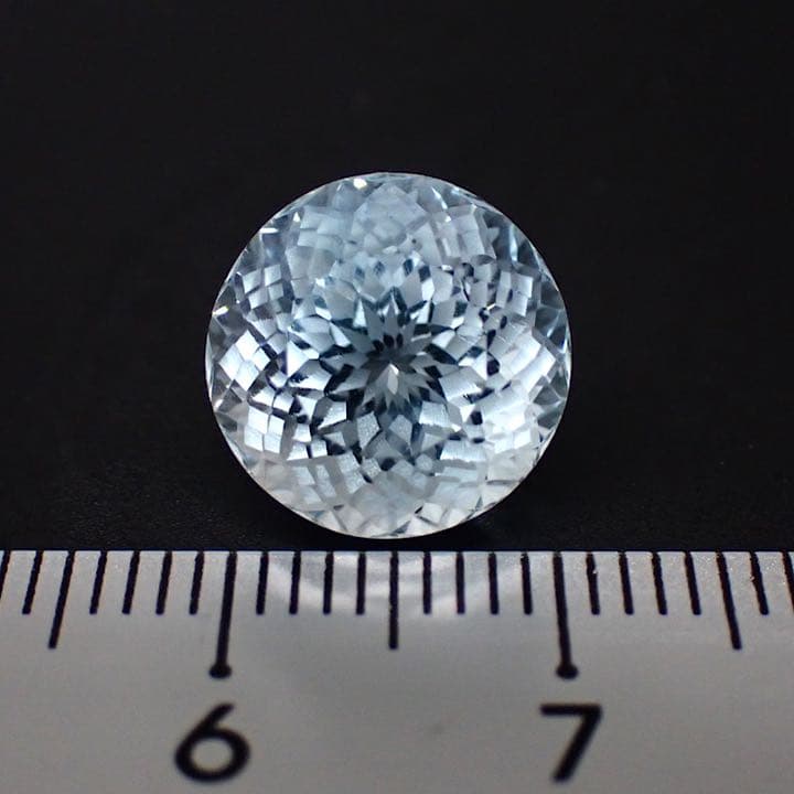 【ブラジル産】特殊カットブルートパーズ