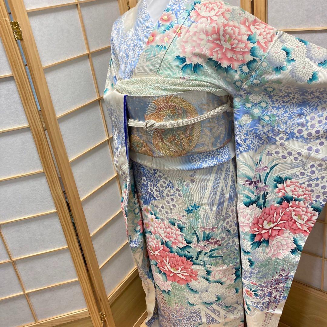 ［9772］振袖 4点セット 牡丹草花 逸品 白 成人式 卒業式 正絹 着物 袷