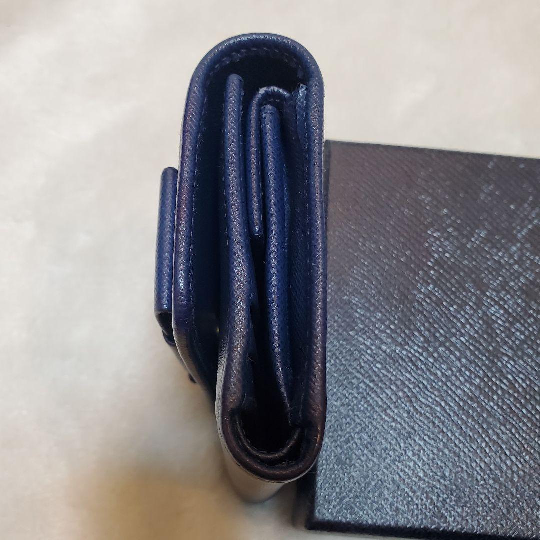 美品　PRADA 折り財布 サフィアーノ メタルロゴ リボン ブルー