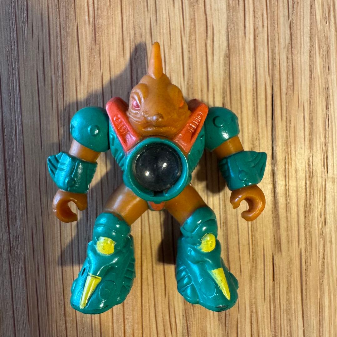 ビーストフォーマー　レーザービースト　78 海上攻撃隊長　スパークシャーク