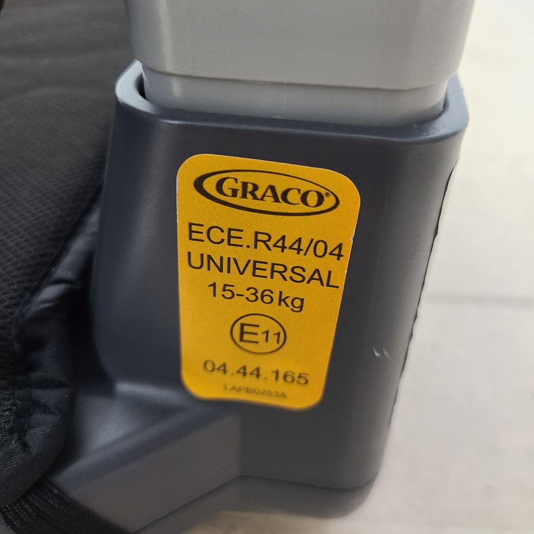 s*a様 最速発送　ジュニアシート チャイルドシート　　3歳～11歳　2台セット