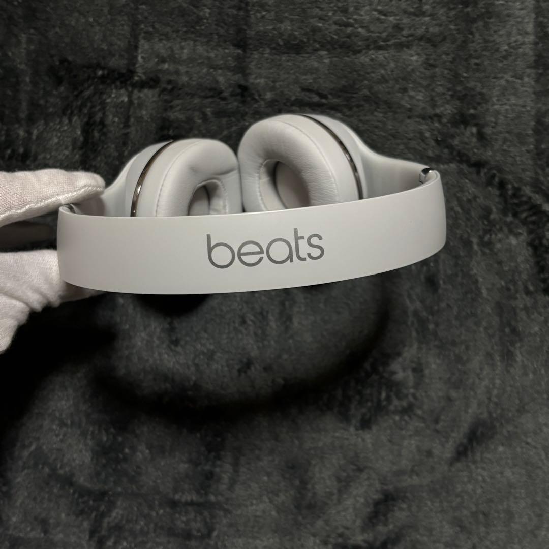 beats solo 3 wireless ヘッドホン マットシルバー