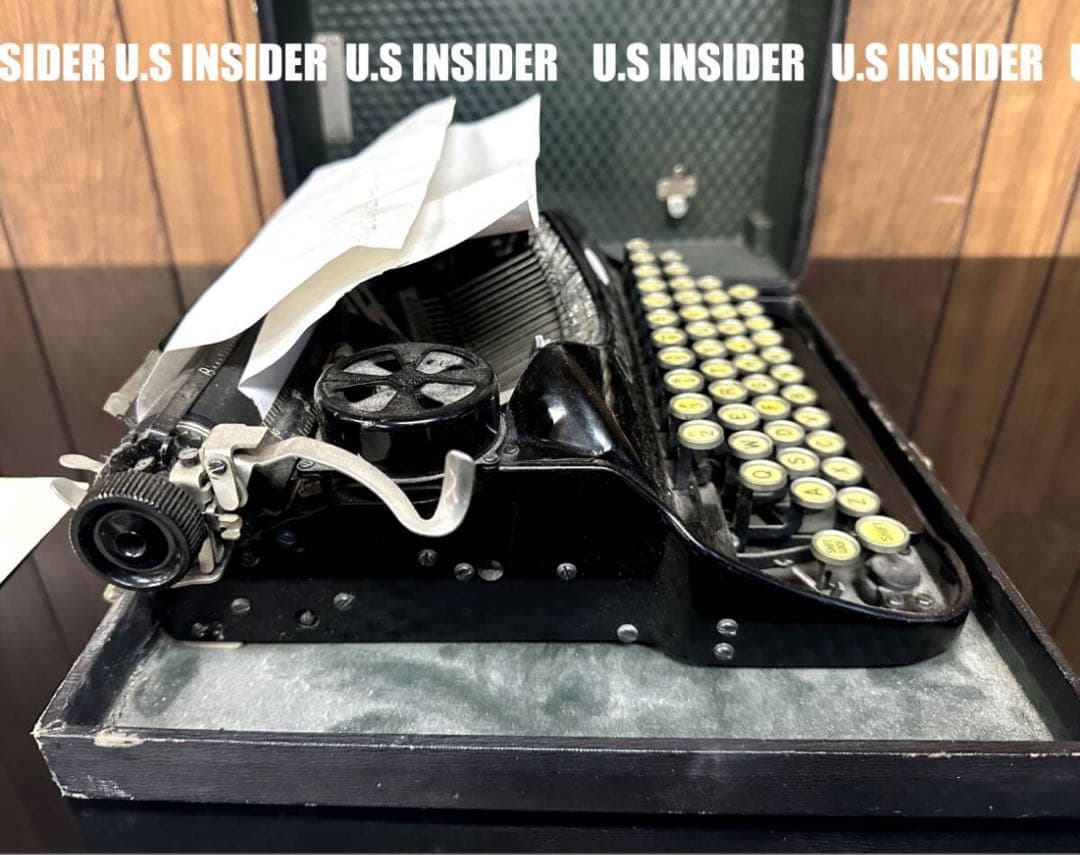 1924年頃 コロナ4 / ポータブルタイプライター　アメリカン・ヴィンテージ