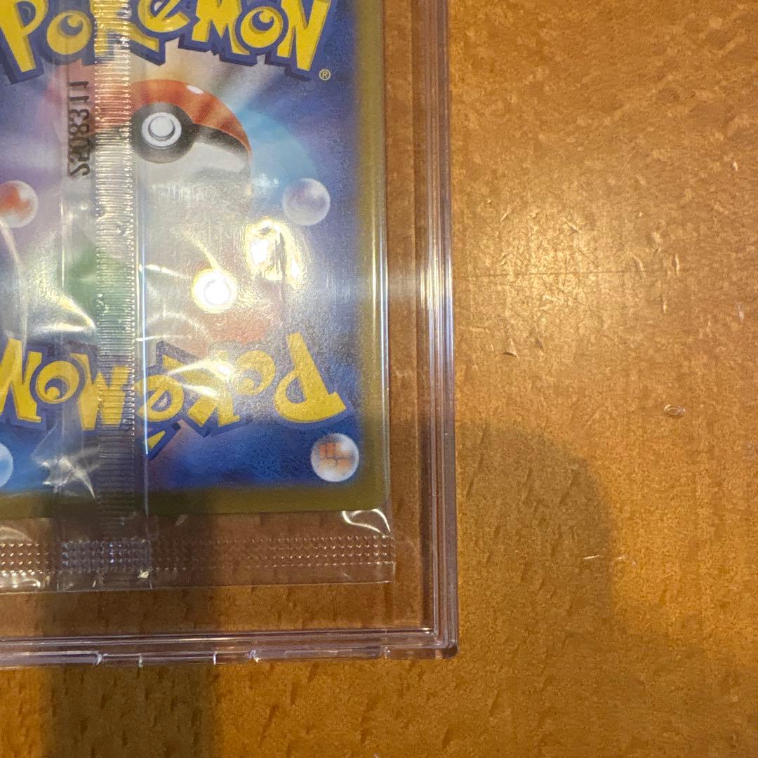 ビクティニ BWR 超美品　即日発送⭐️