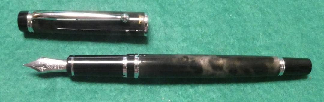 未使用：パイロットPILOT 万年筆　グランセ　ロジウム 14K-585(F)