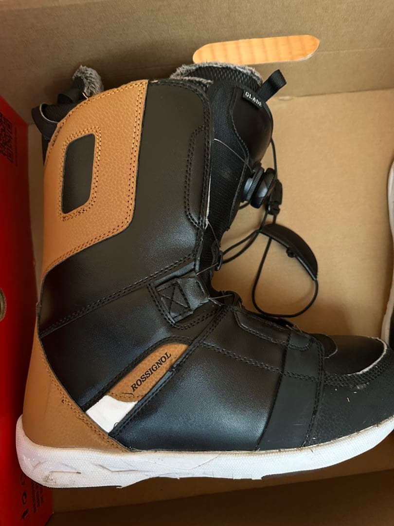 値引き中　スノーボードブーツ ダイヤル式ボア　ロシニョール