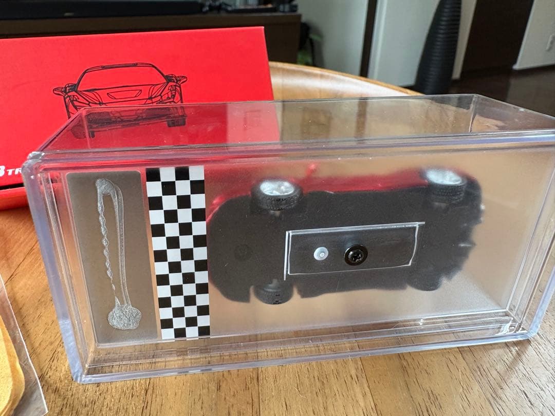 Ferrari F8 Tributo ミニカー 赤