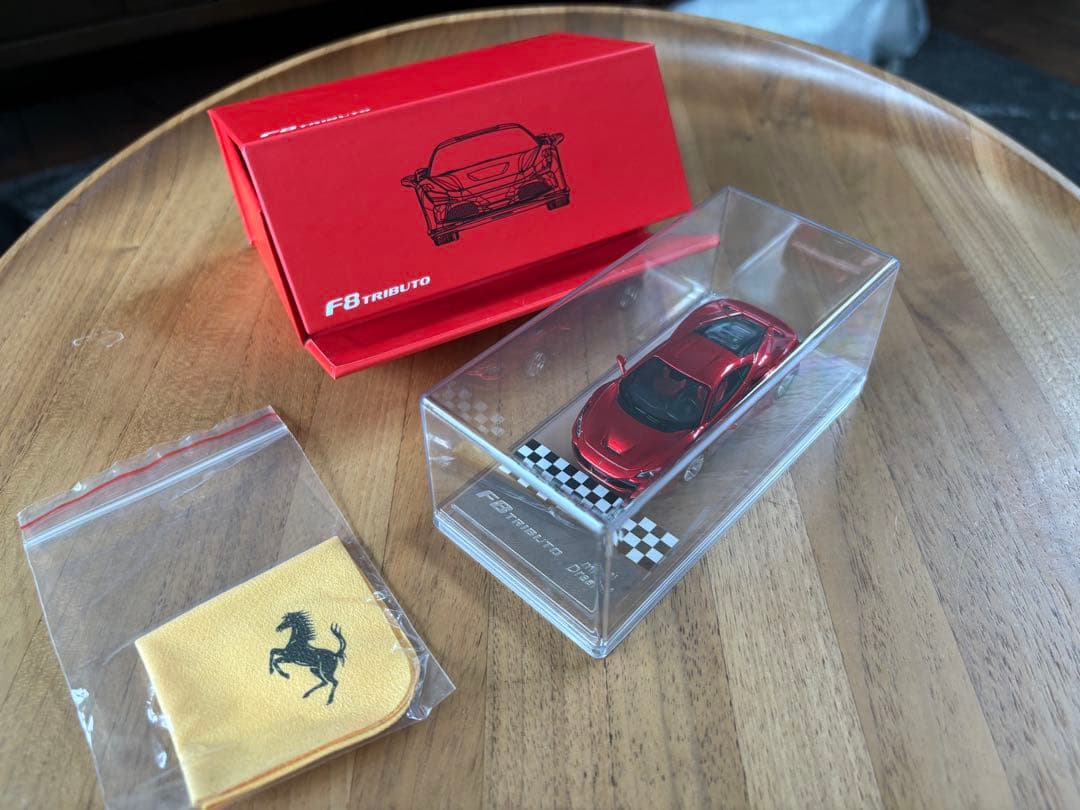 Ferrari F8 Tributo ミニカー 赤