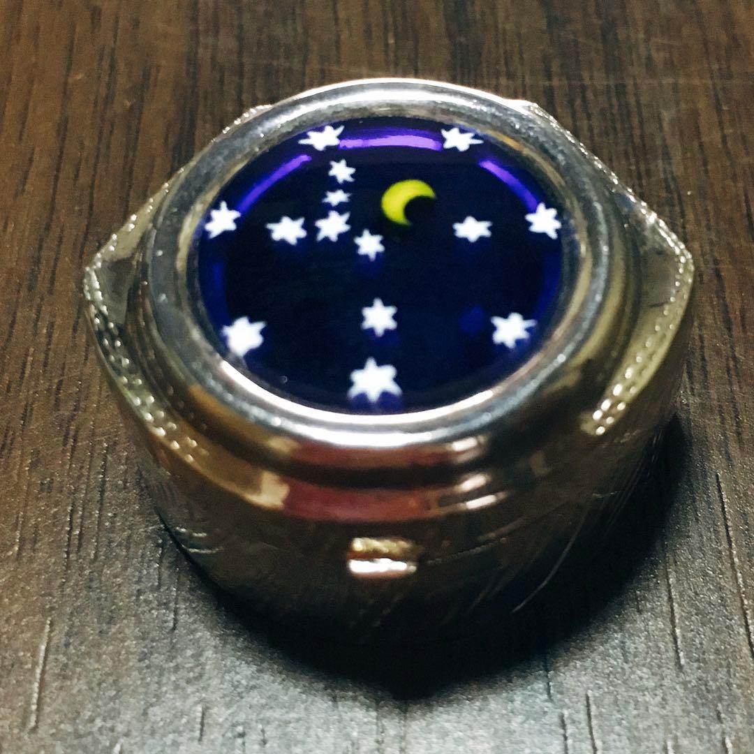 銀細工 銀製 ピルケース ステンドグラス アンティークシルバー 子育ての楽しみ