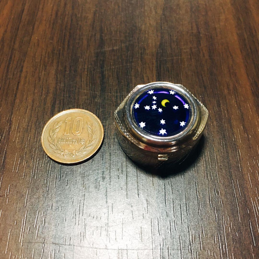 銀細工 銀製 ピルケース ステンドグラス アンティークシルバー 子育ての楽しみ