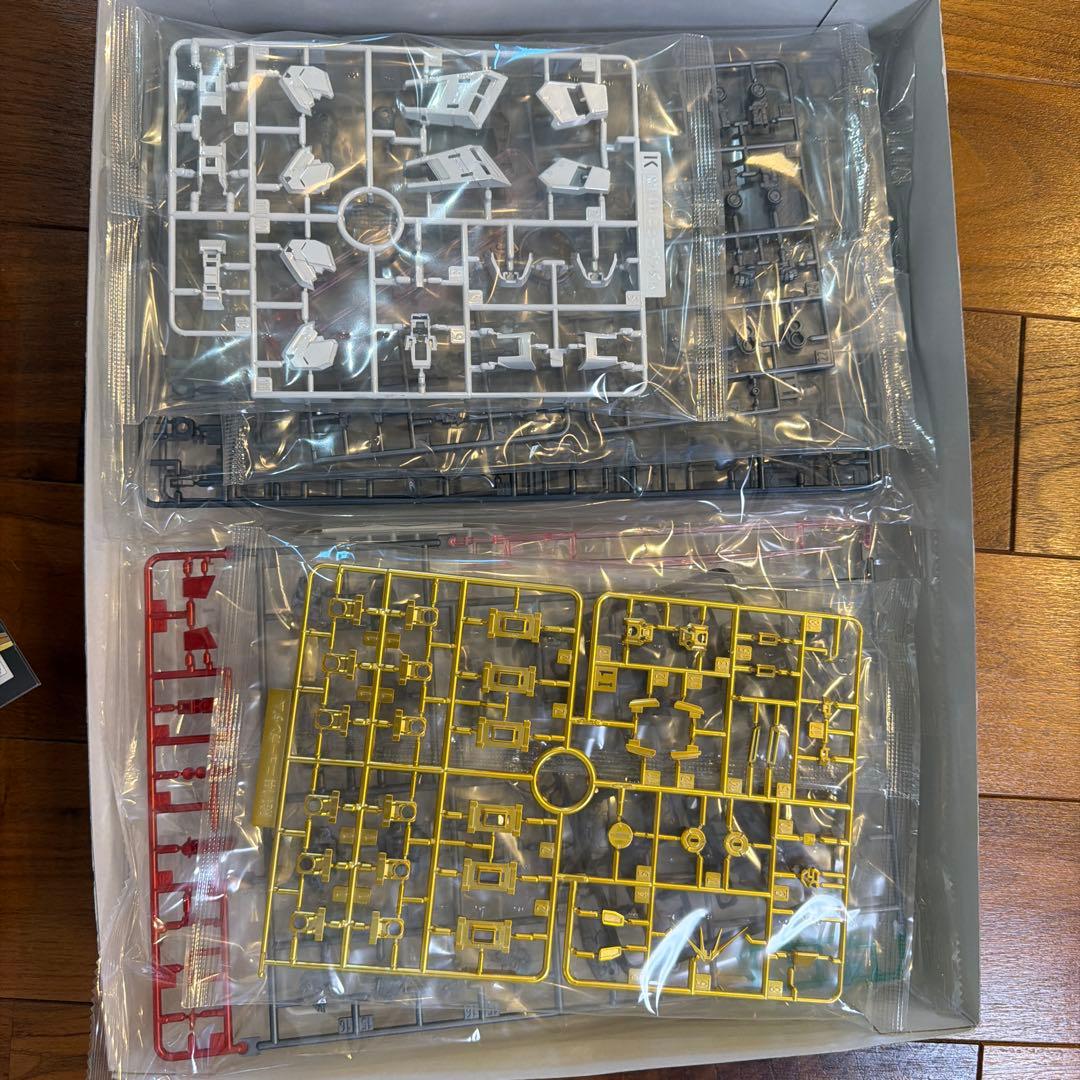 RG νガンダム チタニウムフィニッシュ　エフェクトパーツ　セット