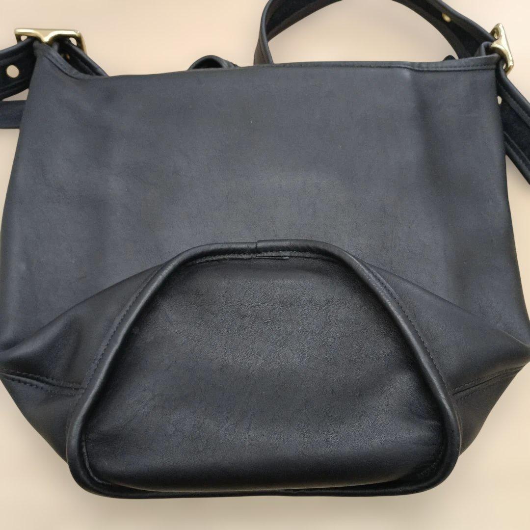 COACH ブラックレザーショルダーバッグ