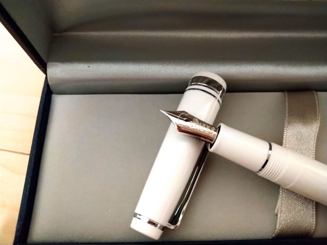 価格高騰中【完売品】セーラー万年筆 PenStyle Memo　限定ホワイト