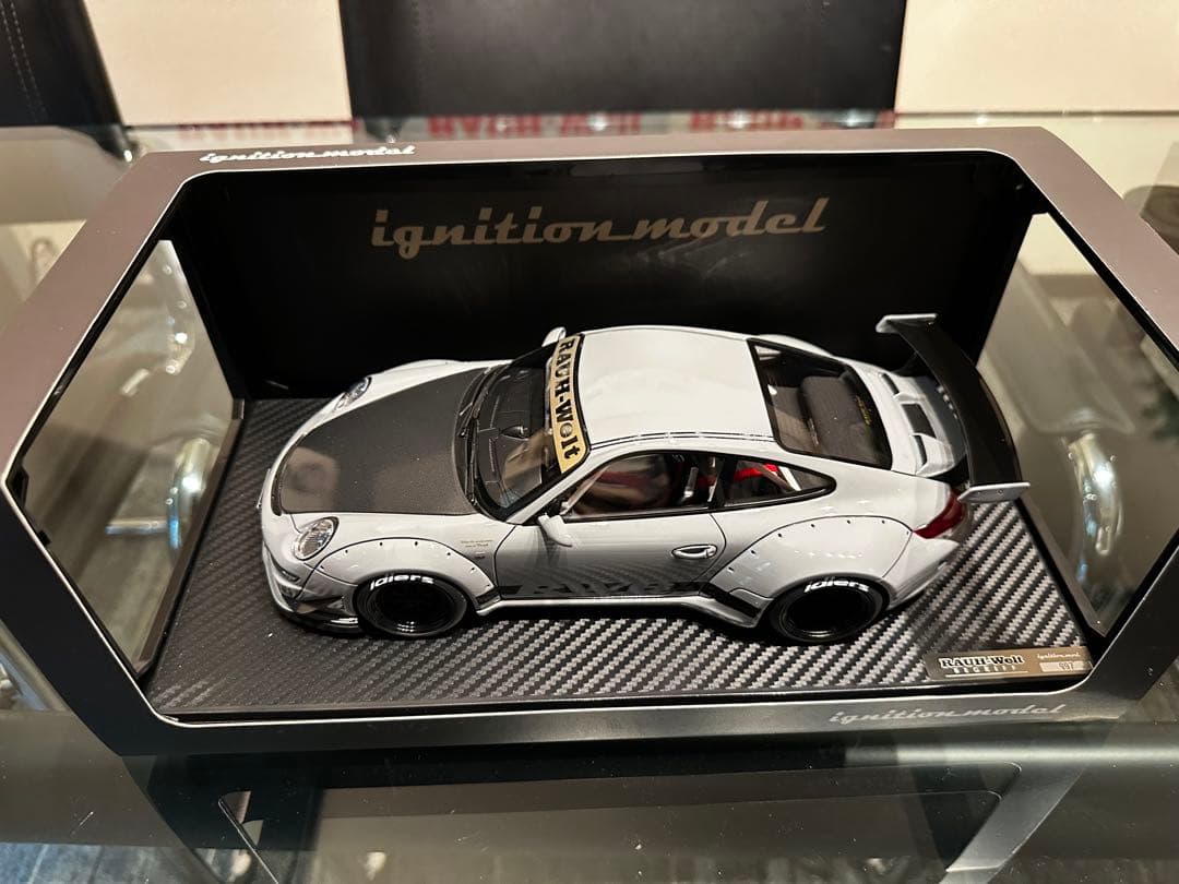 RWB997 ignition model 1/18 グレー