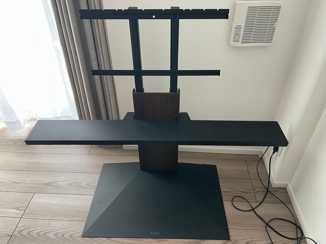 テレビスタンド 壁掛け風