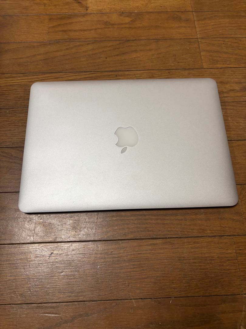 【極美品】MacBook Air 13インチ Early 2014