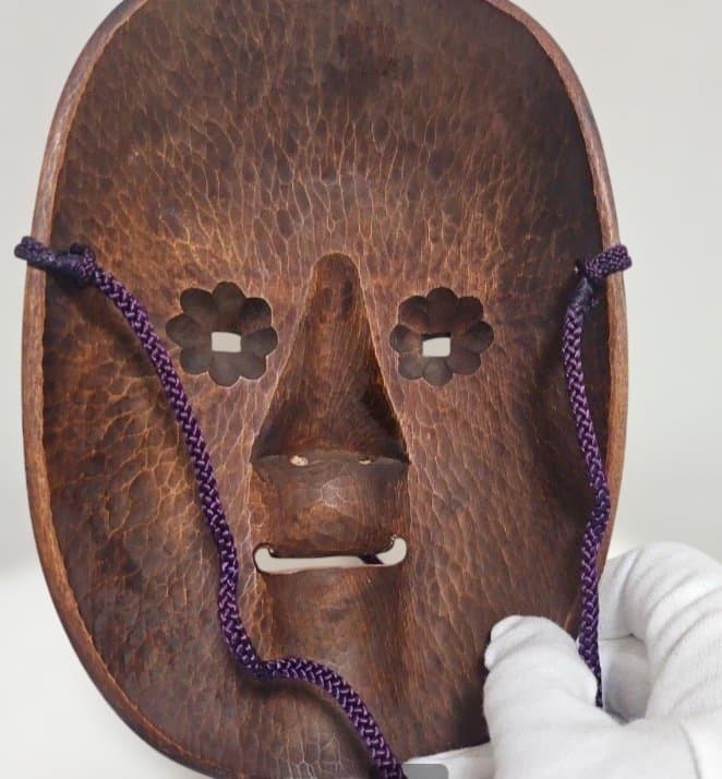 白色　女性能面 木製