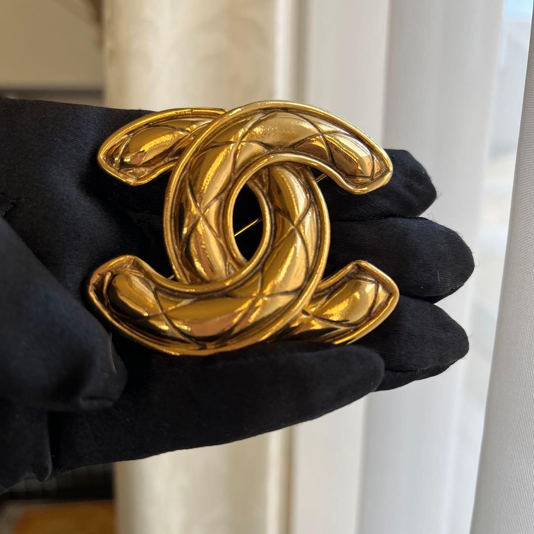 正規品 CHANEL マトラッセ ココマーク ヴィンテージ ブローチ 1152