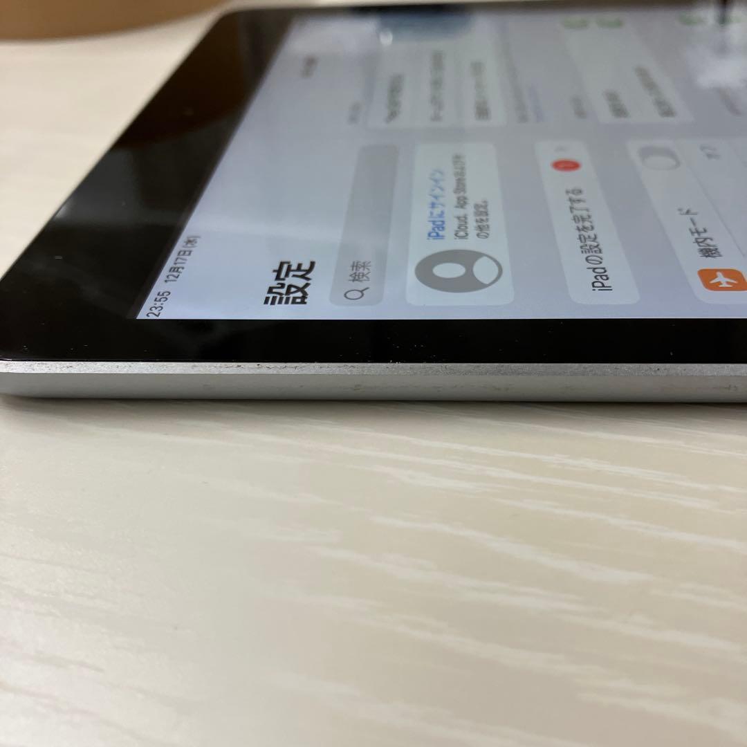 Apple iPad (第5世代) 32GB
