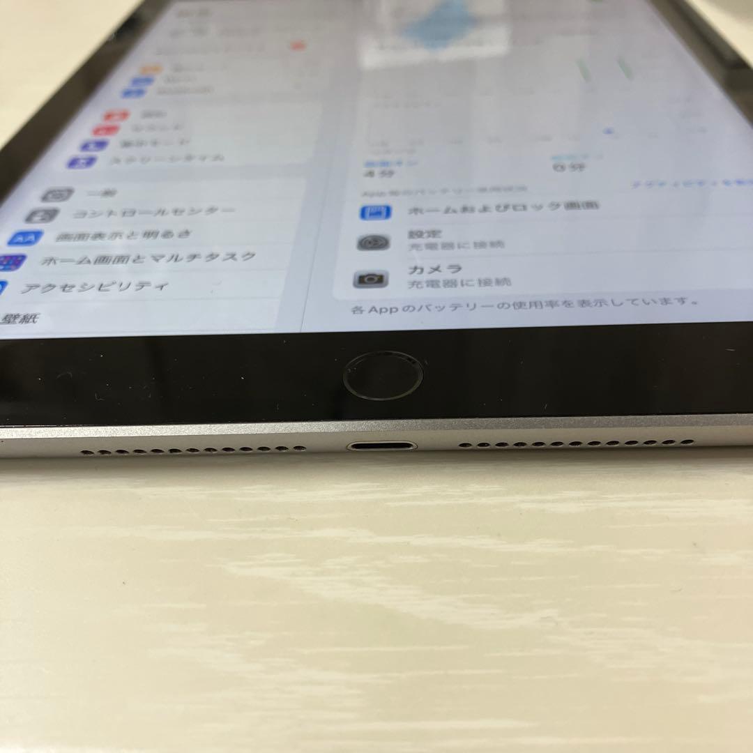 Apple iPad (第5世代) 32GB