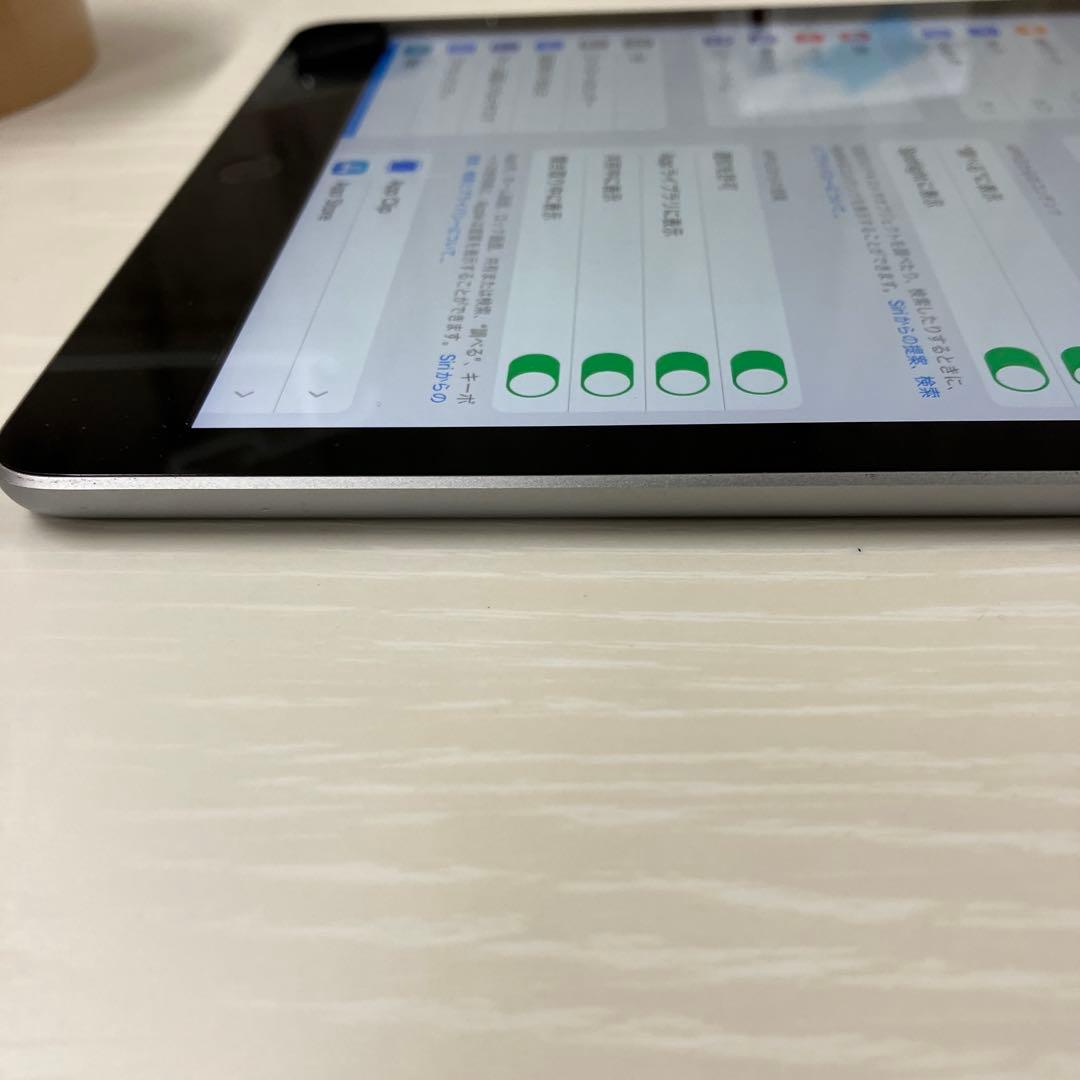 Apple iPad (第5世代) 32GB
