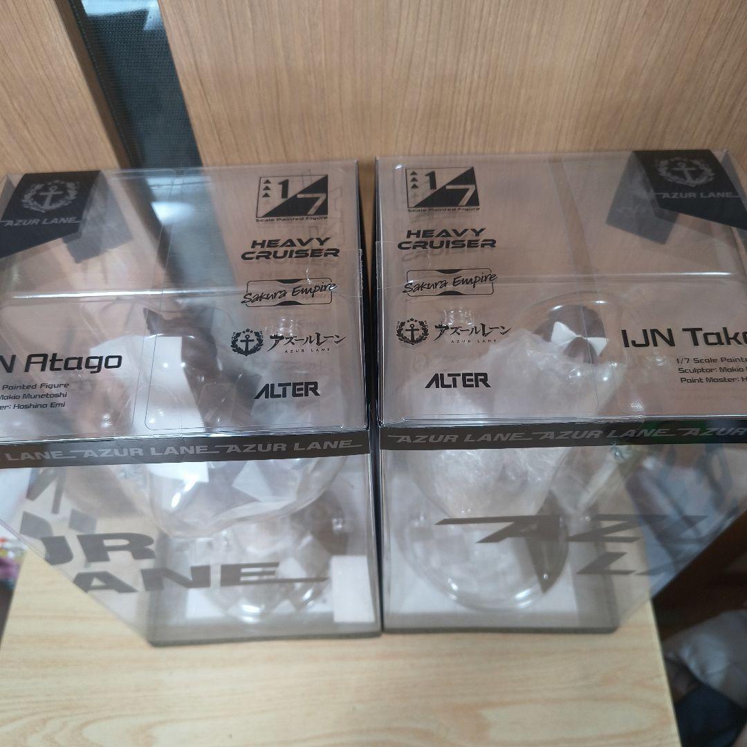 開封美品 アズールレーン　愛宕　高雄　フィギュア　2体セット