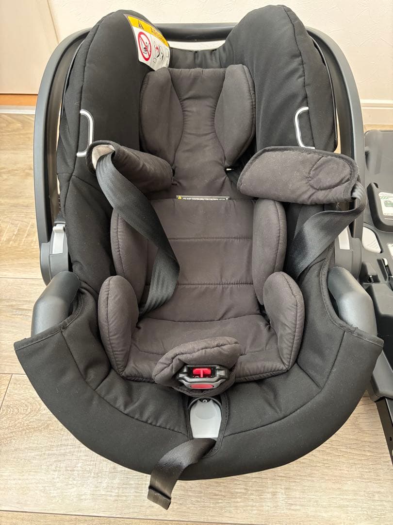チャイルドシートYOYOcarseat 2点セット