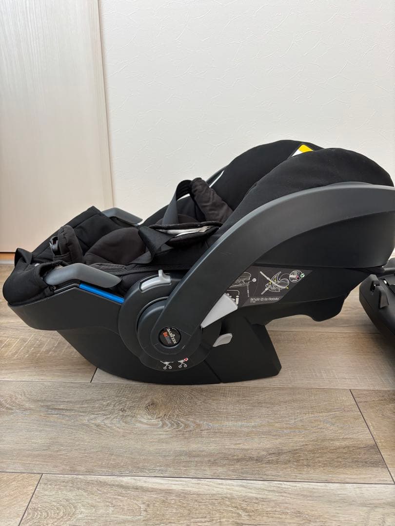 チャイルドシートYOYOcarseat 2点セット