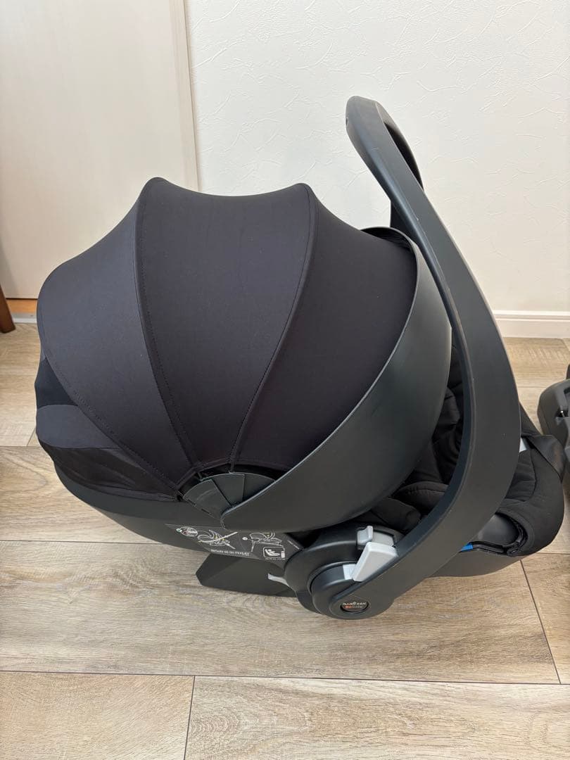 チャイルドシートYOYOcarseat 2点セット