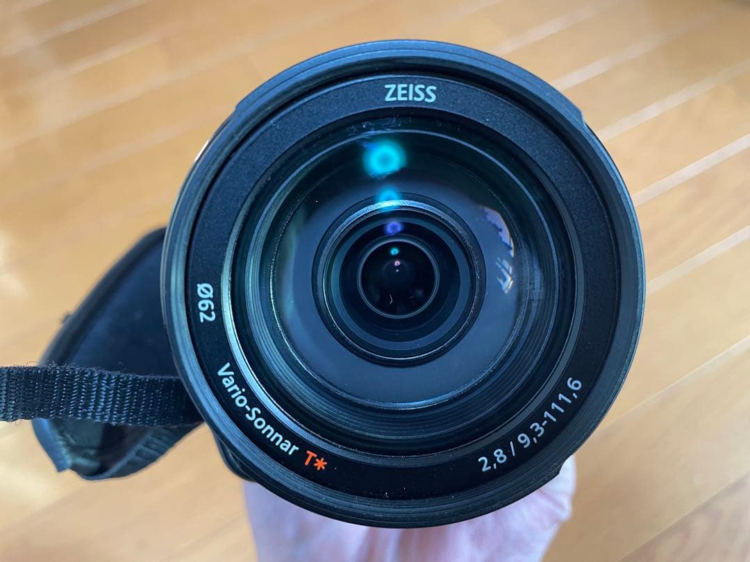 ソニーSONY ビデオカメラ FDR-AX100 4K (三脚セット付き)