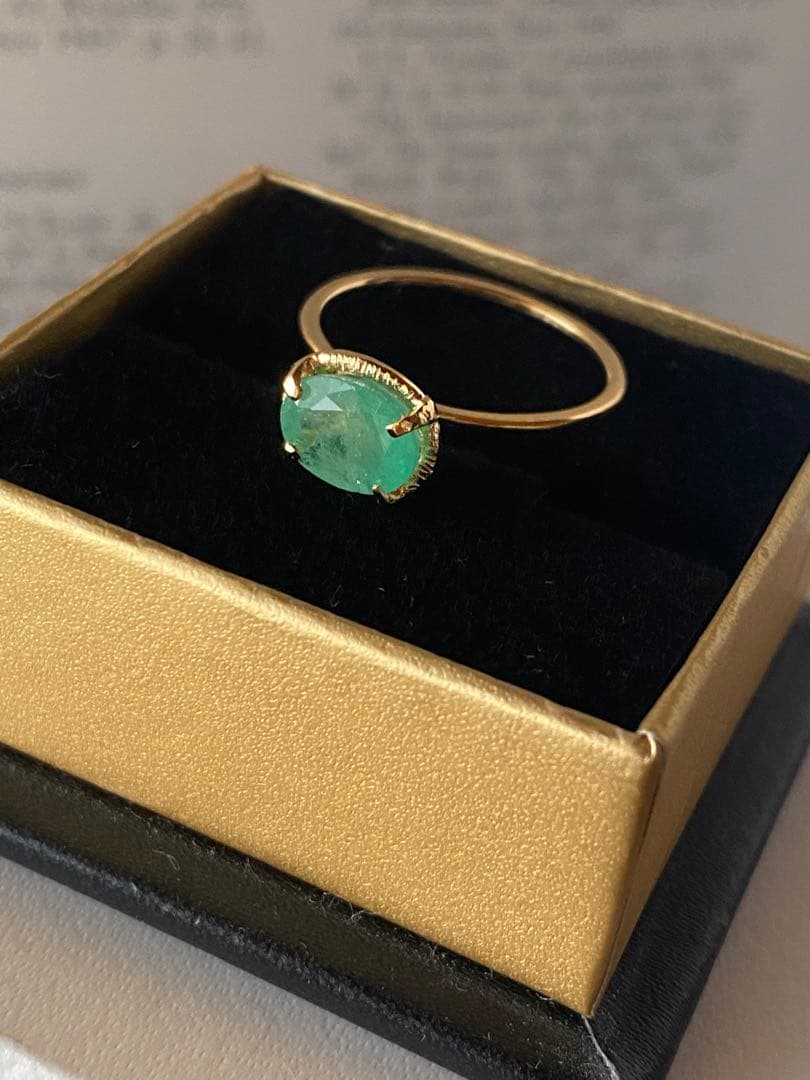 ぽー　エメラルド高貴リング