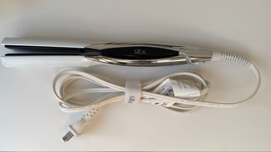 リファ　ストレートアイロン　ヘアアイロン