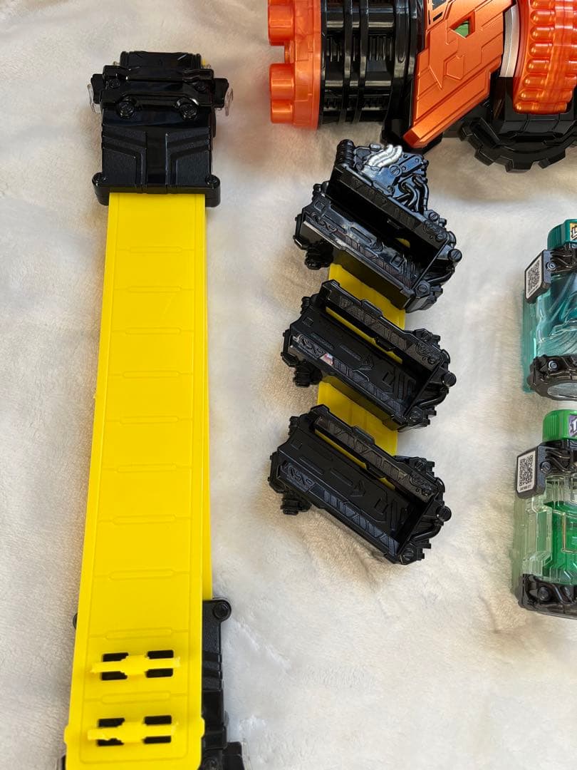 仮面ライダービルドセット　フィギュア付き　最後のページのスチームブレード付き中古