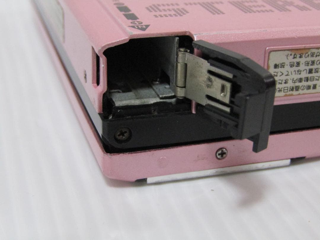 B0572 AIWA HS-P7 カセットプレーヤー(電源を確認しました)