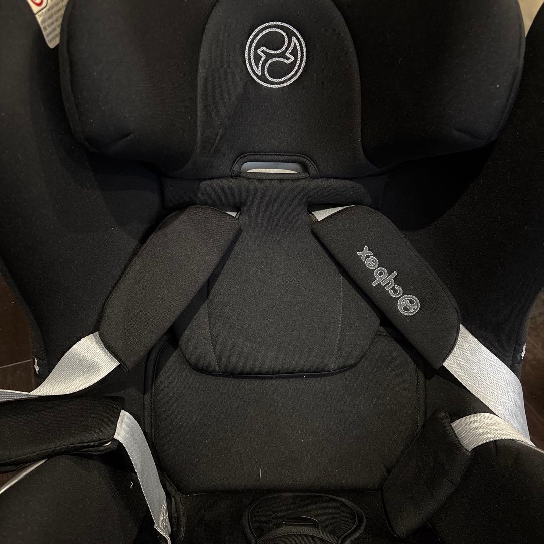 チャイルドシート アイソフィックス　車　ベビーチェア