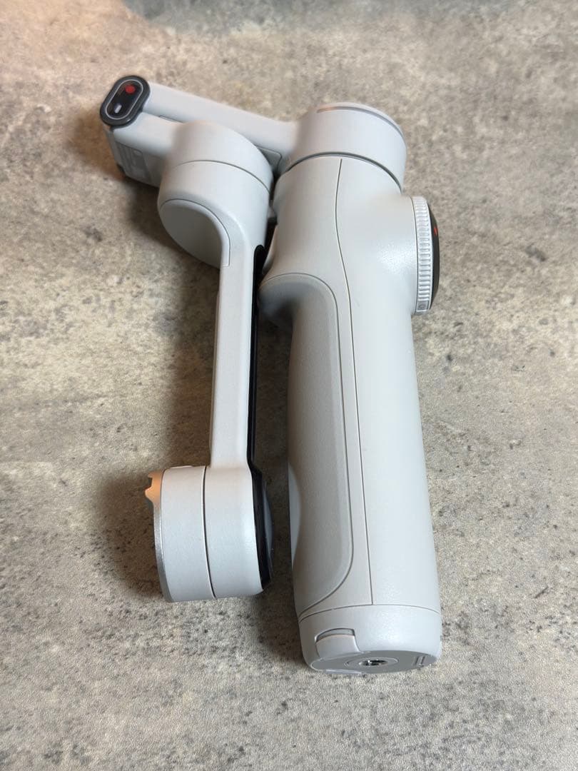 ジンバル　Insta360 flow 2 pro