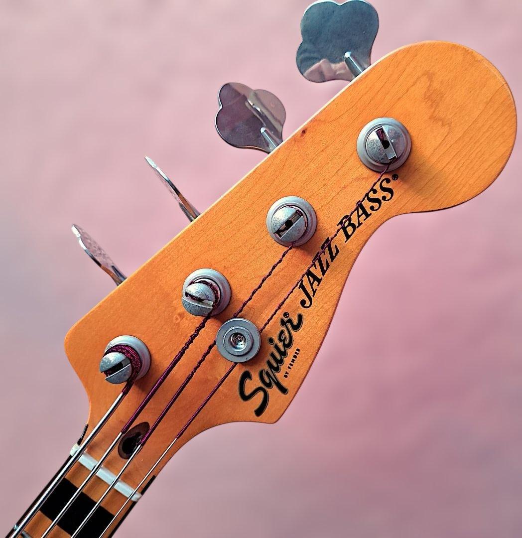 ■Squier Fender Classic Vibe 70 Jazz Bass