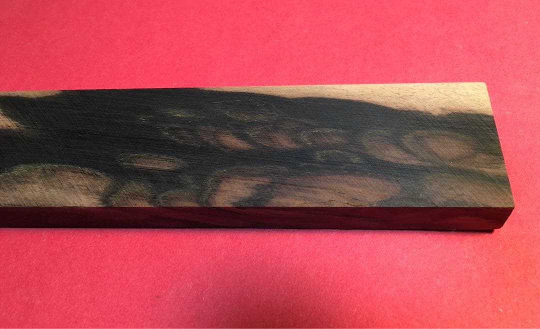 黒柿　(緑孔雀杢) 超美材