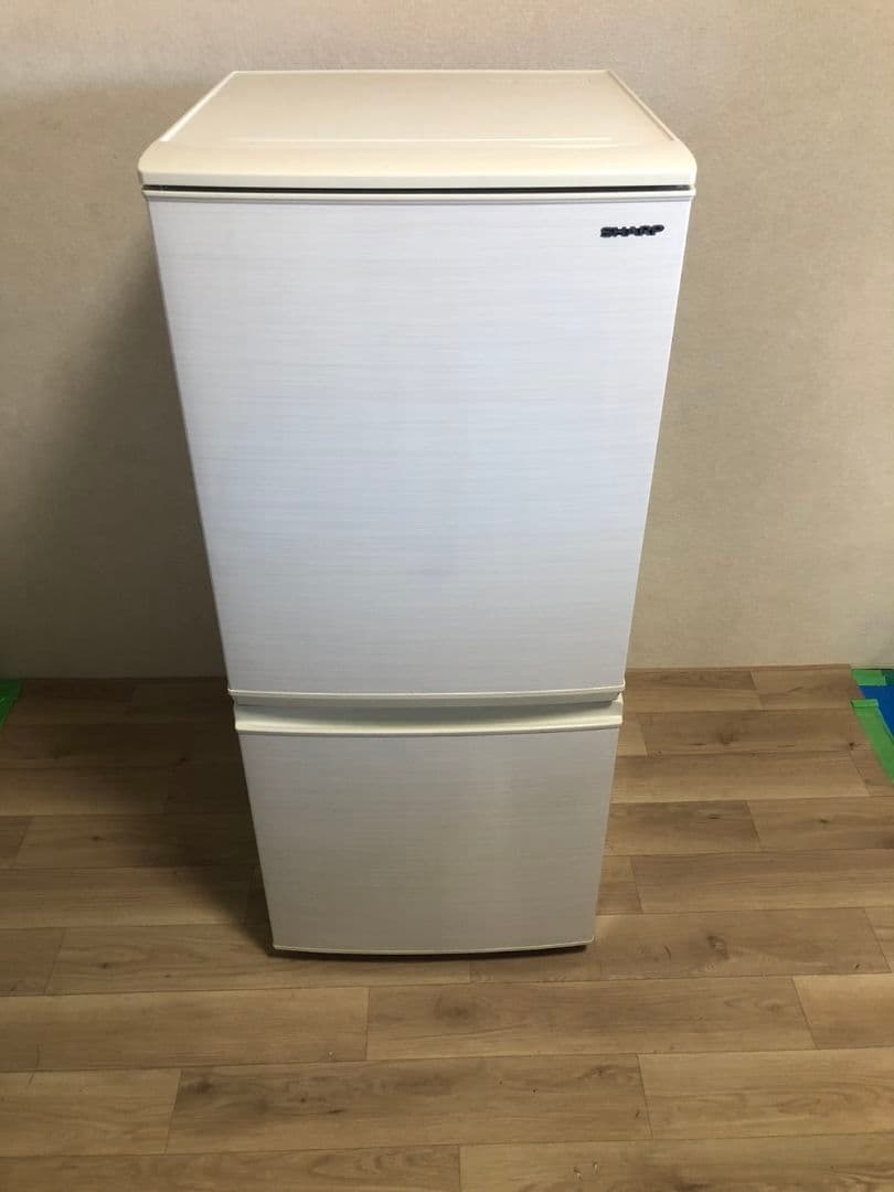 SHARP ノンフロン冷蔵庫　2020年 SJ-D14F-W F23