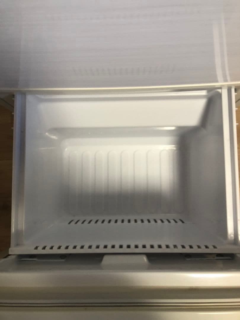 SHARP ノンフロン冷蔵庫　2020年 SJ-D14F-W F23